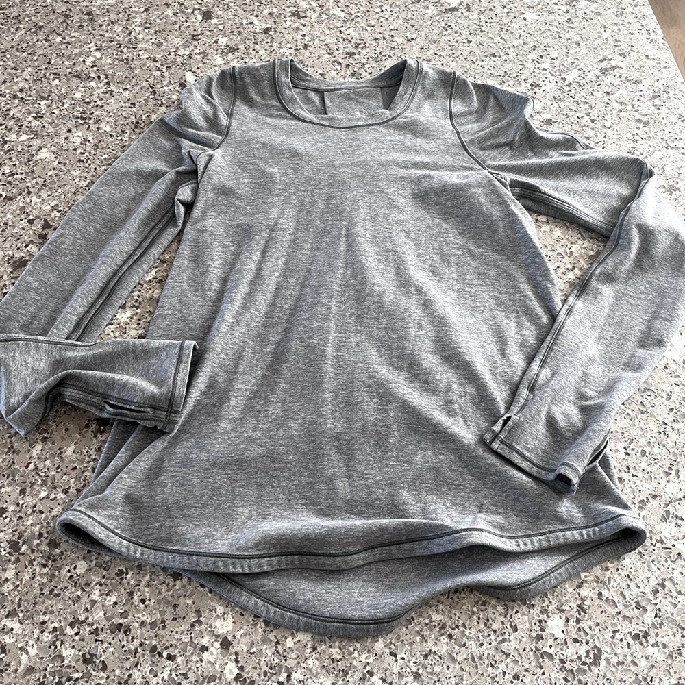 Lululemon Tuck and Flow